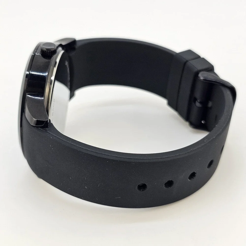 Men's Analog Watch 45MM Black Dial Black Plastic Bands New Battery